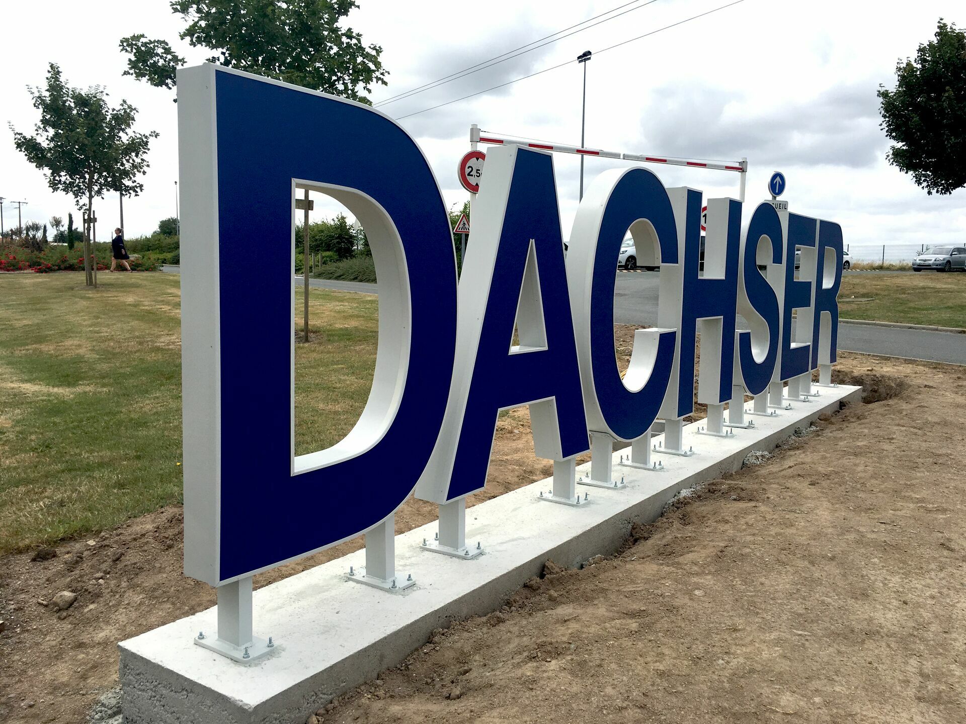 enseigne lettre boitier lumineuse dachser vendée
