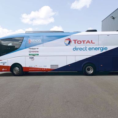 Covering sur bus avec decoration logo